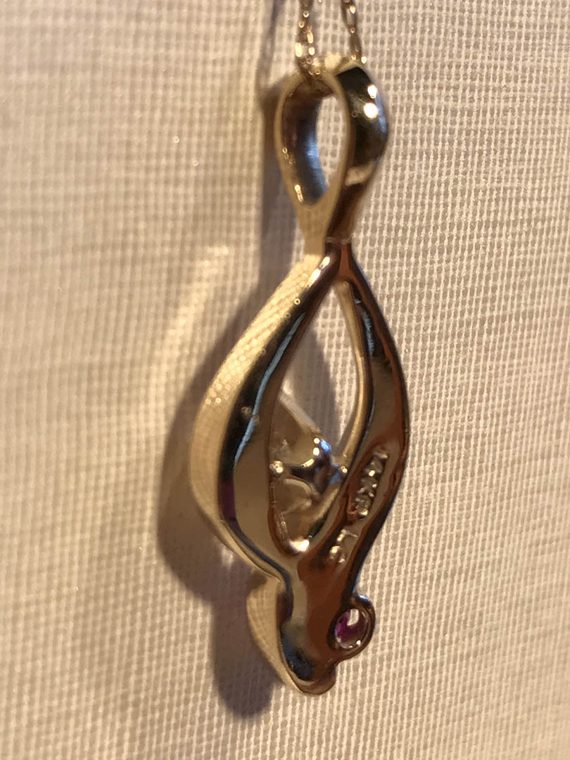 back-view-of-pc-diamond-ruby-pendant